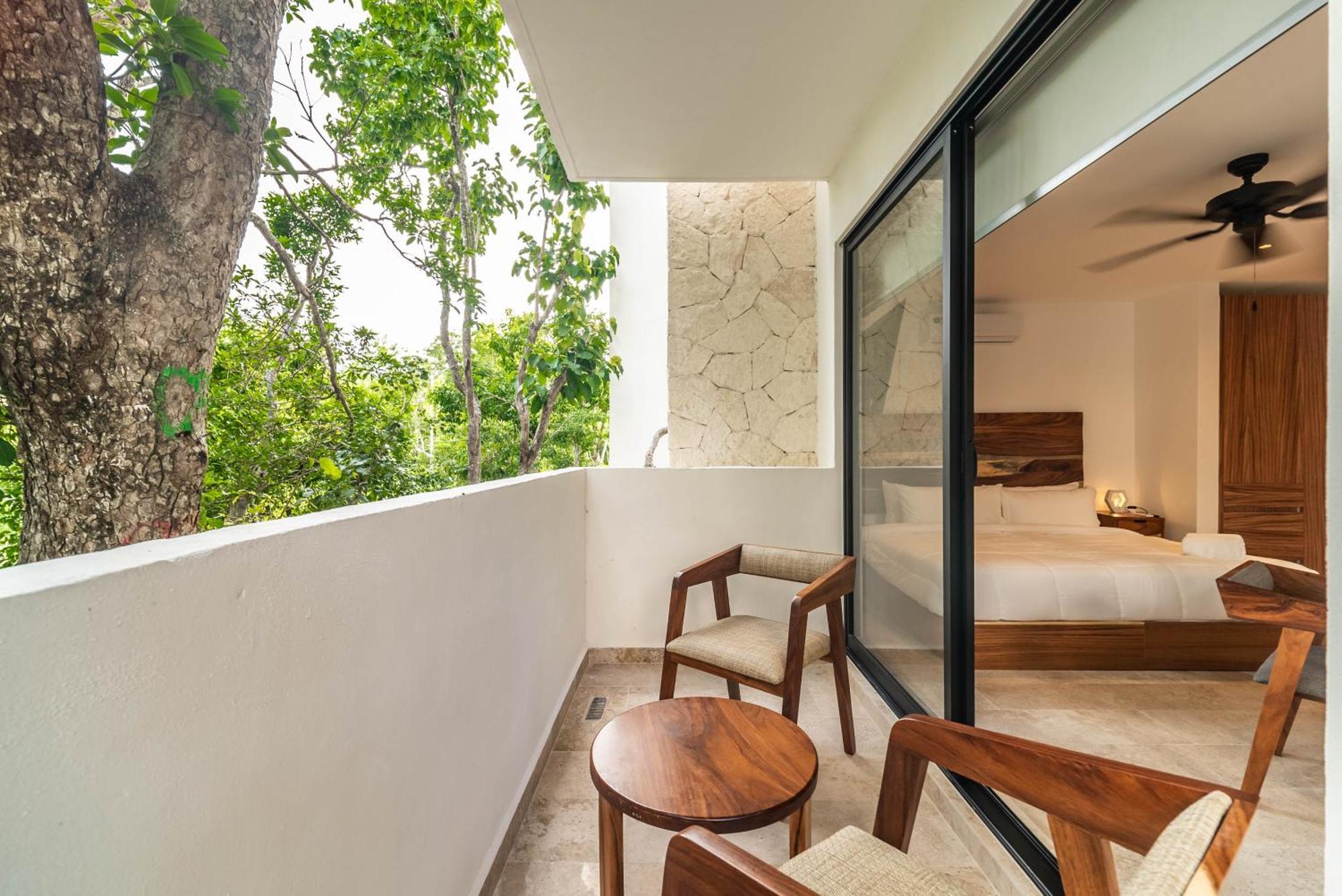 King With Balcony Gym Rooftop Pool T5 102 Tulum