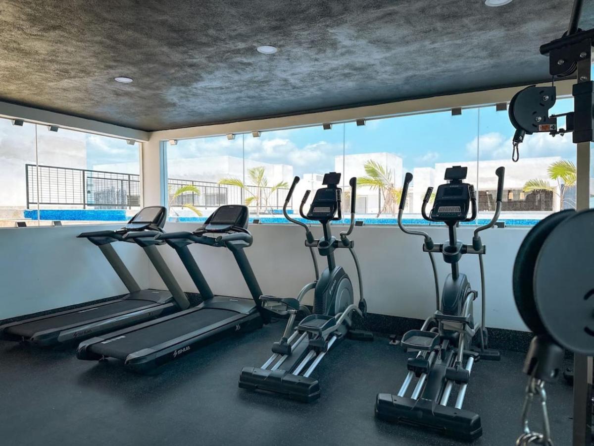 Holiday home King With Balcony Gym Rooftop Pool T5 102